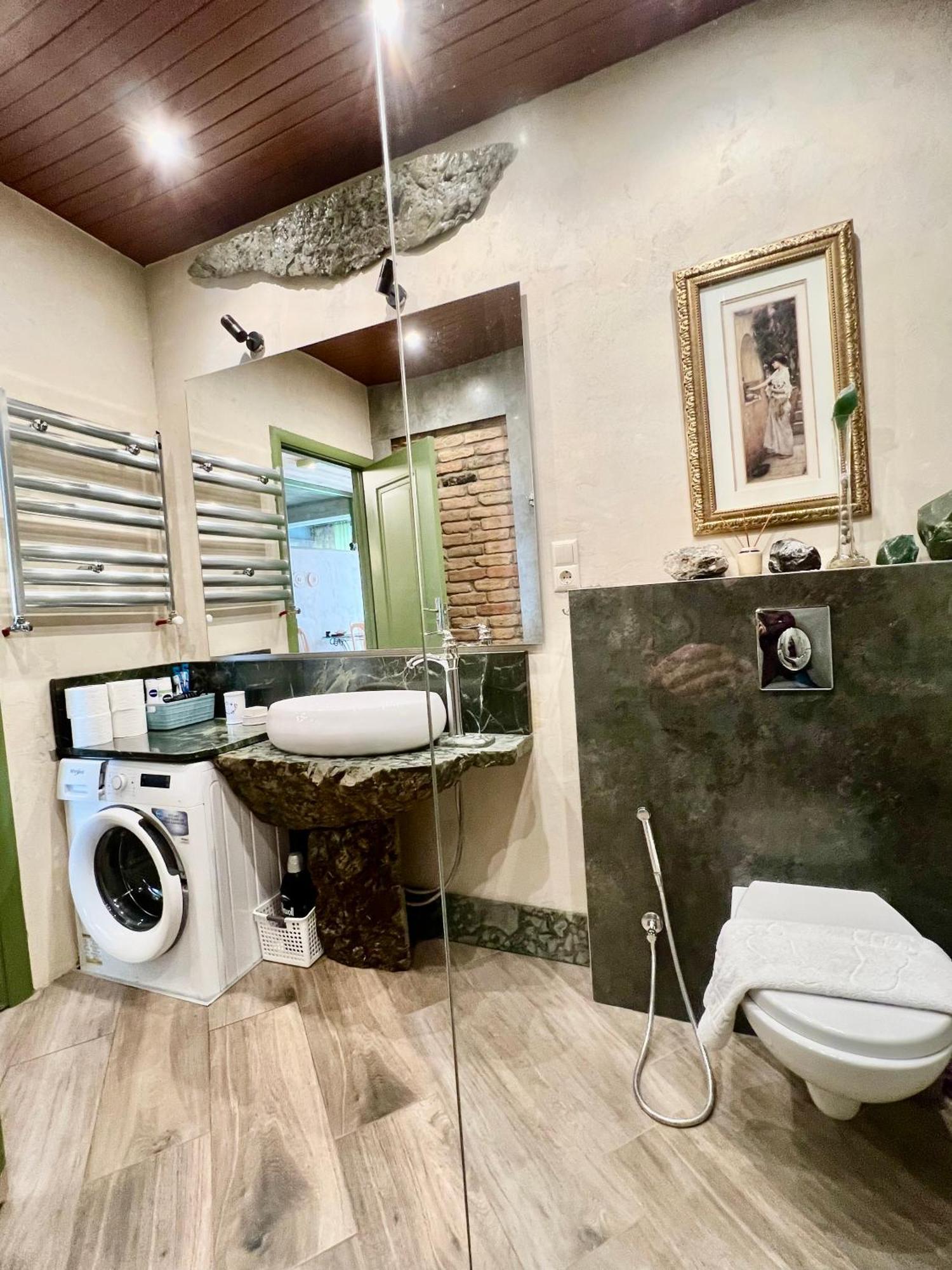 T2&T3 Apartments Levanto Tbilisi ภายนอก รูปภาพ